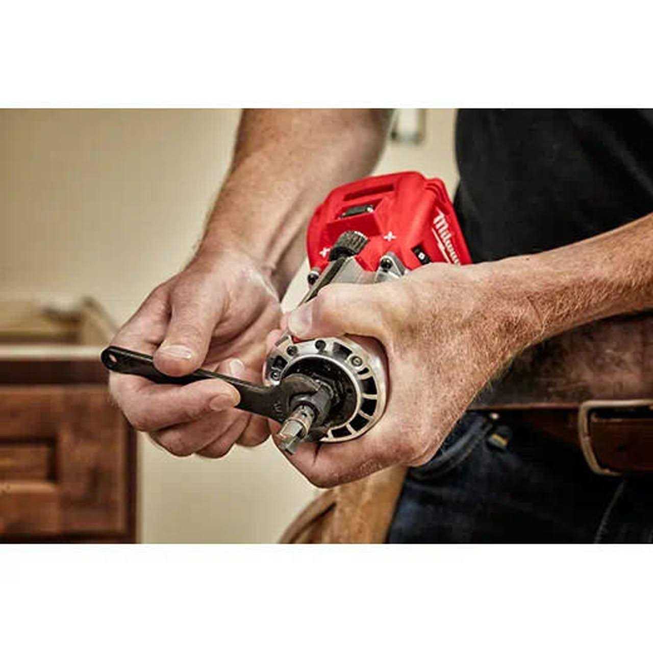 Milwaukee Tool 2723 - Image 3