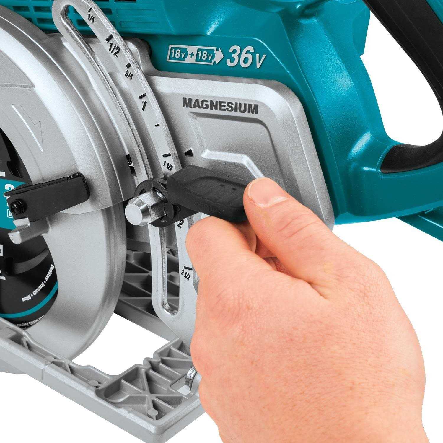 Makita XSR01Z 18V LXT X2 Brushless 7-1/4 Rear Handle Circular Saw - Image 4