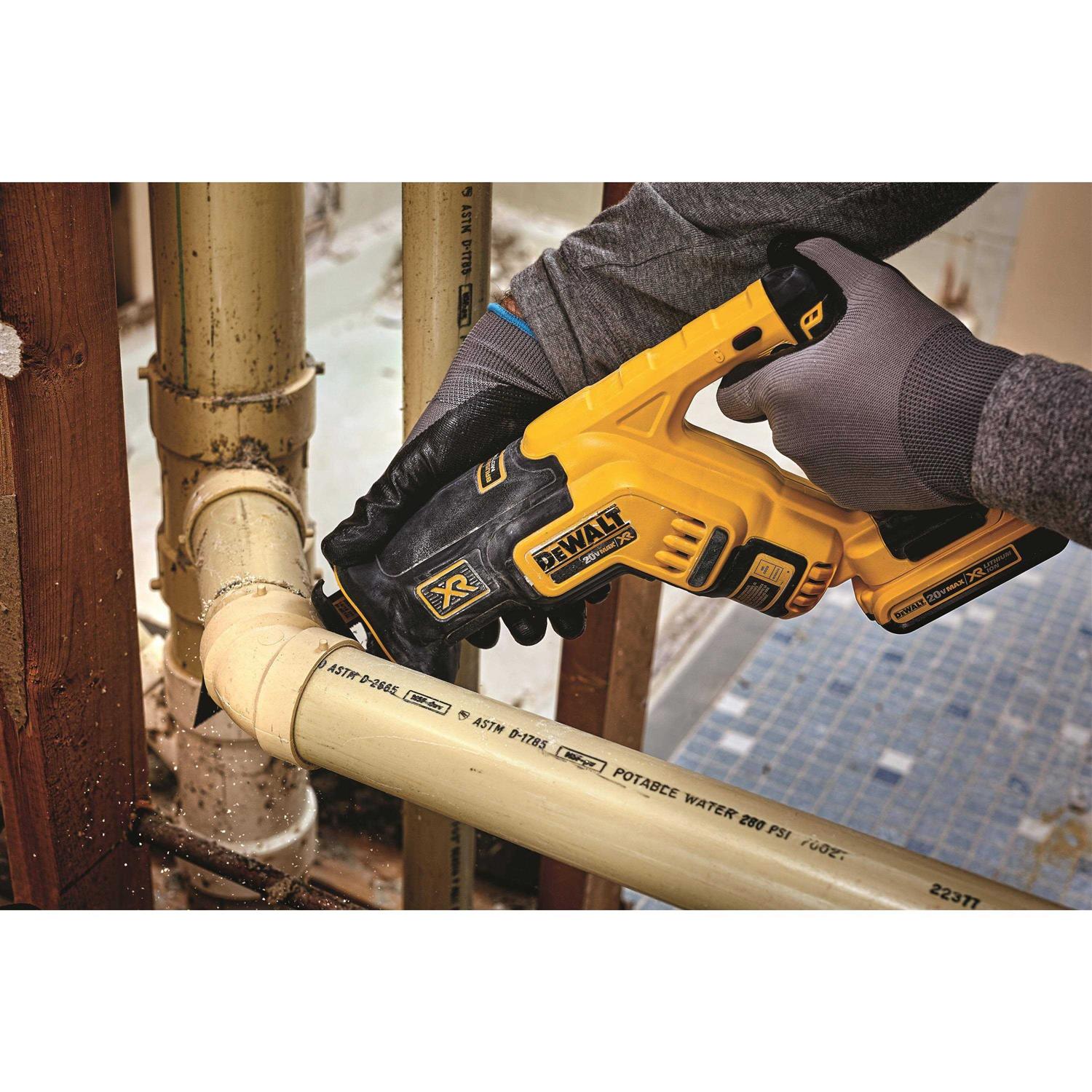 DCS367B Dewalt 20V MAX XR Brushless Compact Reciprocating Saw - Image 4