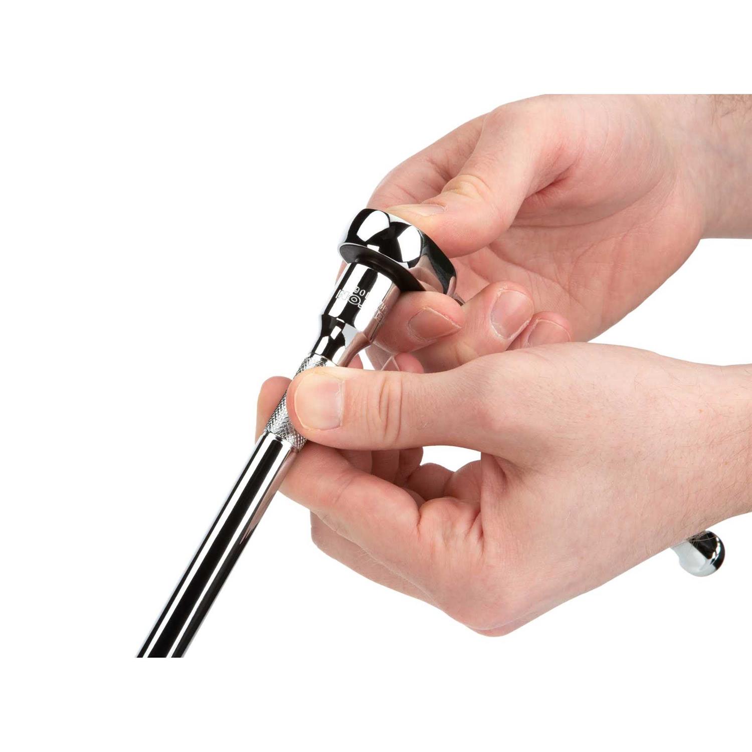 Tekton 3/8 Inch Drive 6-Point Socket and Ratchet Set - Image 4