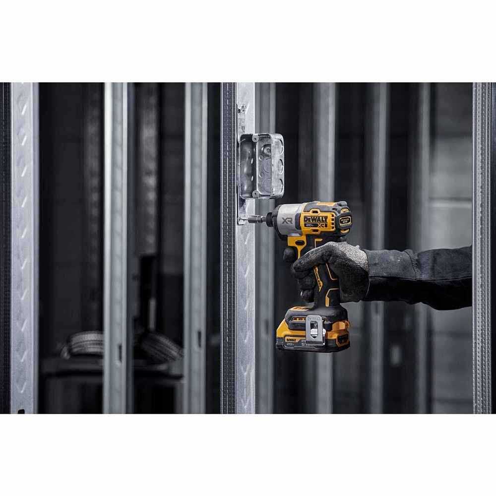 DEWALT DCF845D1E1 20V MAX XR Brushless 3-Speed Impact Driver POWERSTACK Kit - Image 3