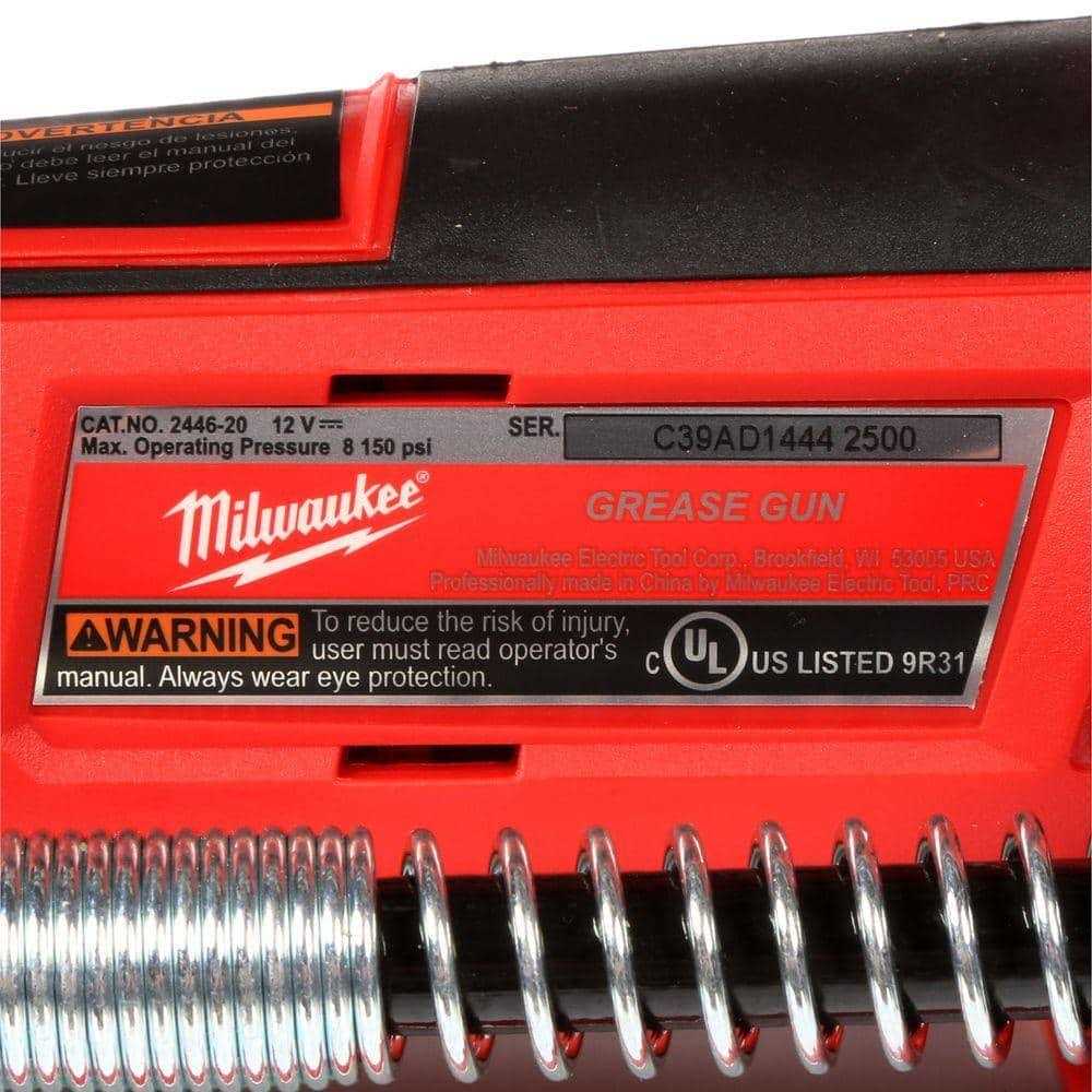 Milwaukee 2446-20 M12 Cordless Grease Gun - Image 4