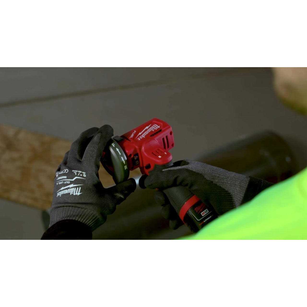 Milwaukee M12 FUEL 3 in. Lithium-Ion Brushless Cordless Cut Off Saw Kit with M12 - Image 3