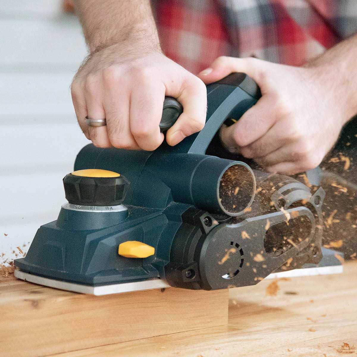 POWERTEC HP1005 Portable Corded Hand Planer 8 Amp Power Motor with 4 3/8 Hand - Image 3