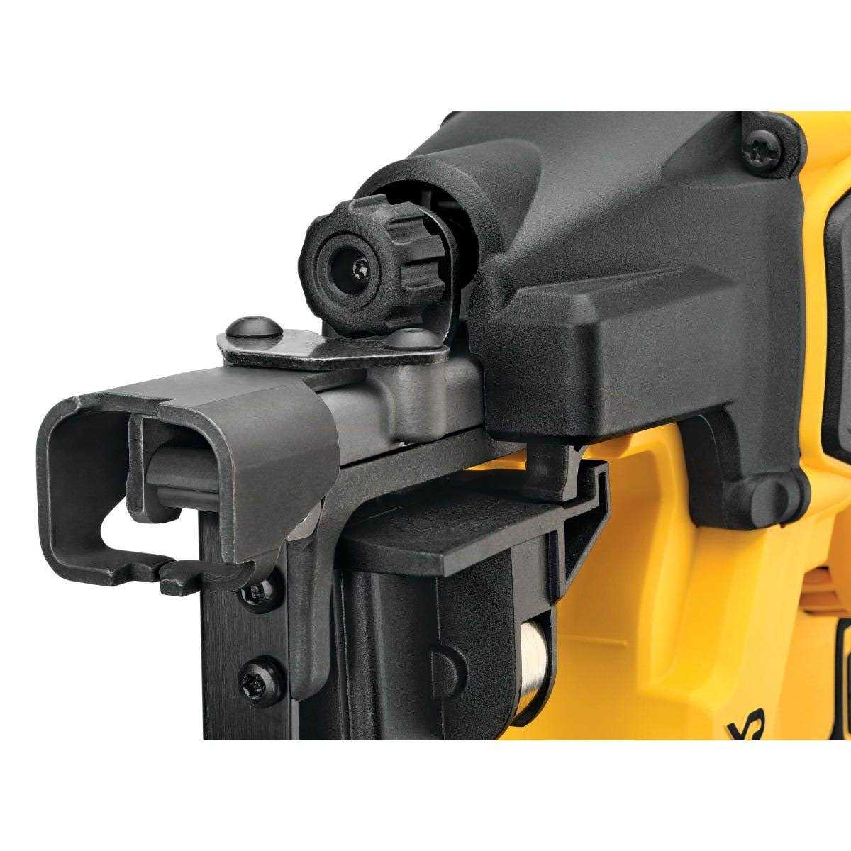 DeWalt 20V MAX XR 9 GA Cordless Fencing Stapler DCFS950B - Image 5