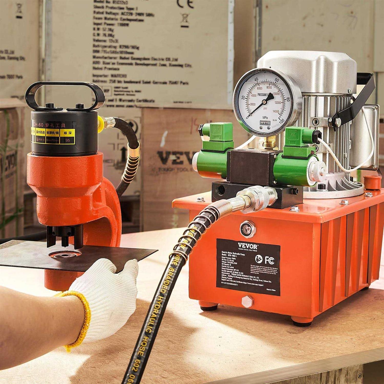 VEVOR Electric Hydraulic Pump 10000 PSI 750W 110V 488 in³/8L Capacity Double Acting Solenoid Valve Electric Driven Hydraulic Pump Power Pack Unit - Image 3