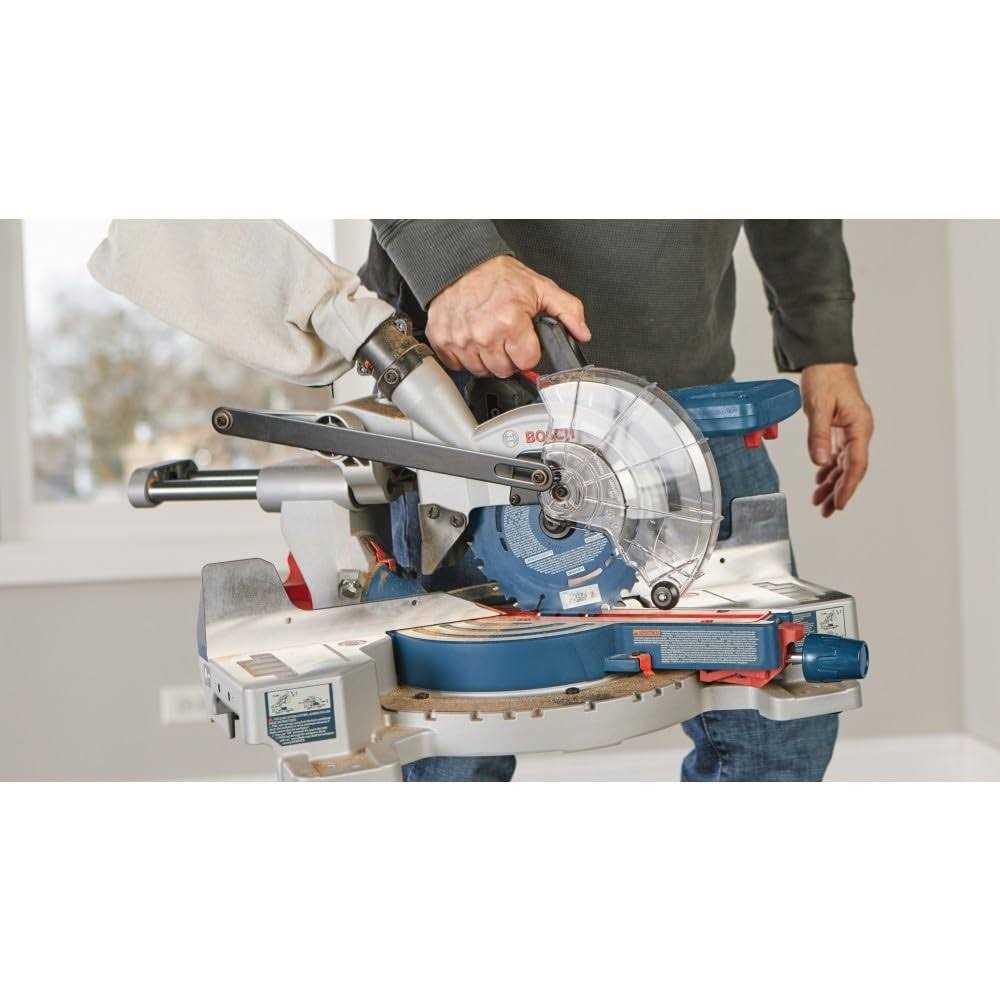 Bosch GCM18V-07SN PROFACTOR 18V 7-1/4 in. Single-Bevel Slide Miter Saw - Image 5