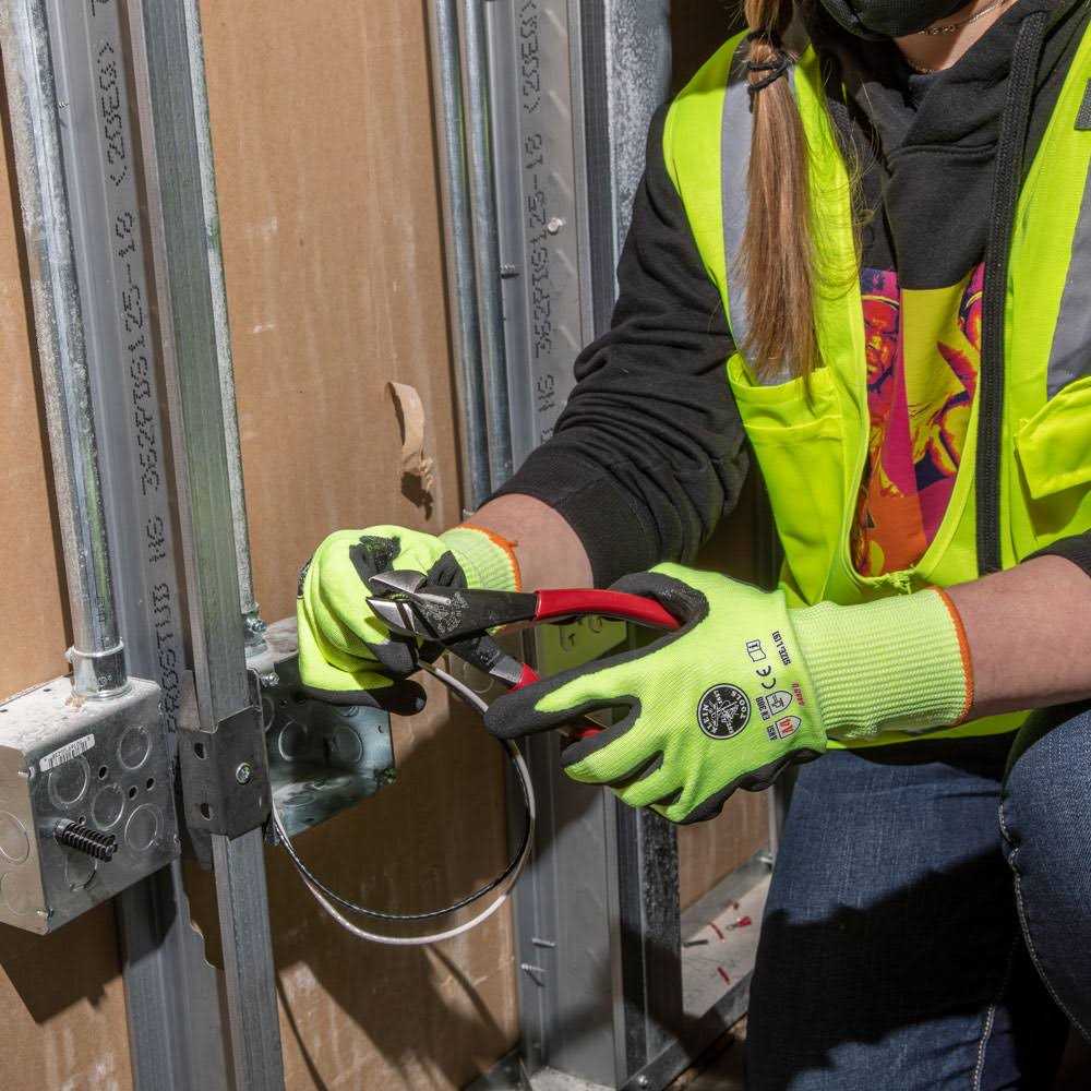 Klein Tools D228-8 Pliers Diagonal Cutting Pliers with Short Jaw - Image 5