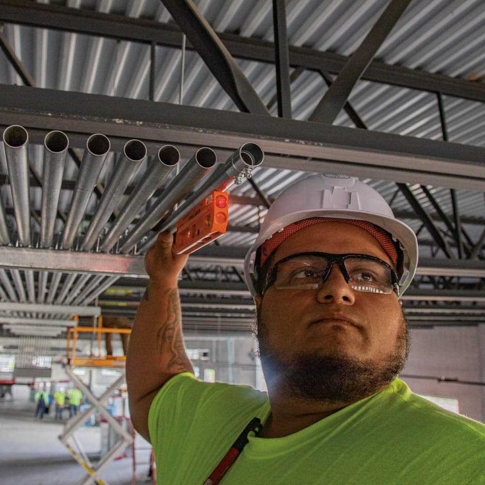 Klein Tools LBL100 Laser Level with Bubble Vials - Image 3