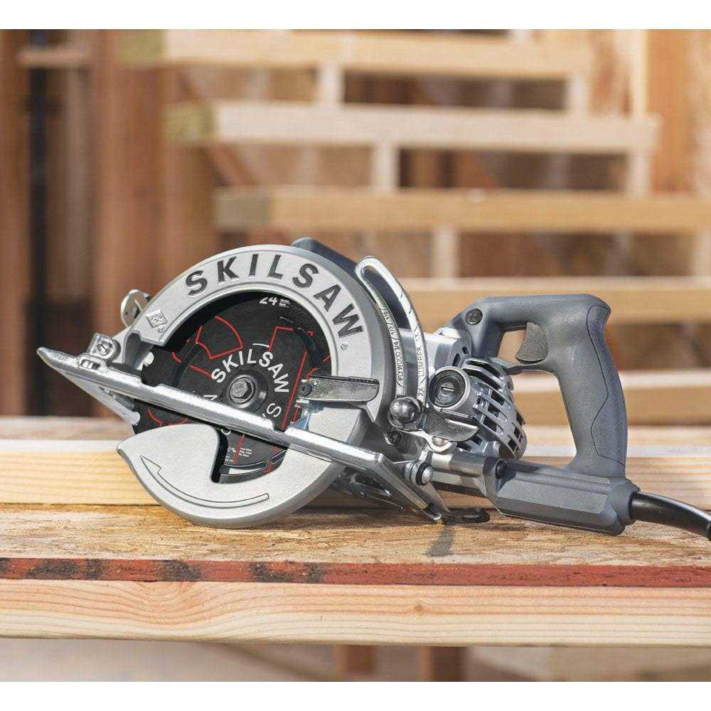 Skilsaw SPT77W-01 7-1/4-Inch Worm Drive Circular Saw - Image 3