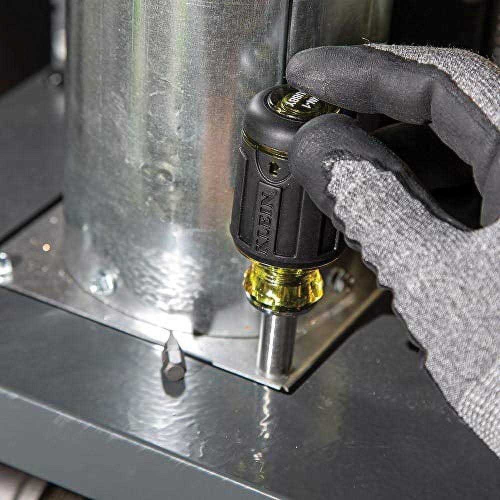 Klein Tools 32308 8 in 1 Multi Bit Adjustable Length Stubby Screwdriver - Image 5