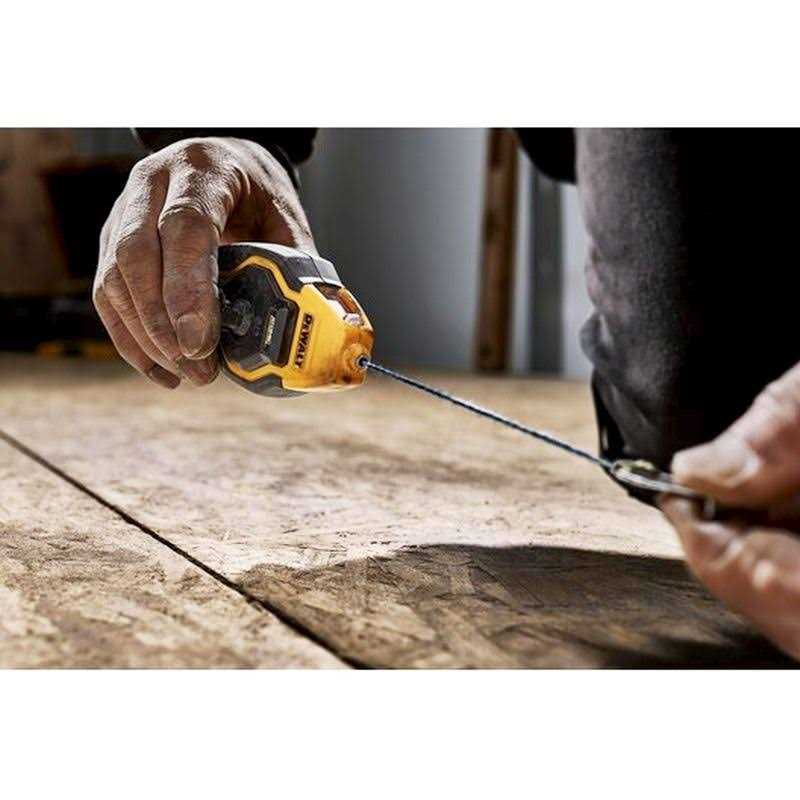 Dewalt Atomic Chalk Reel with Blue Chalk - Image 3