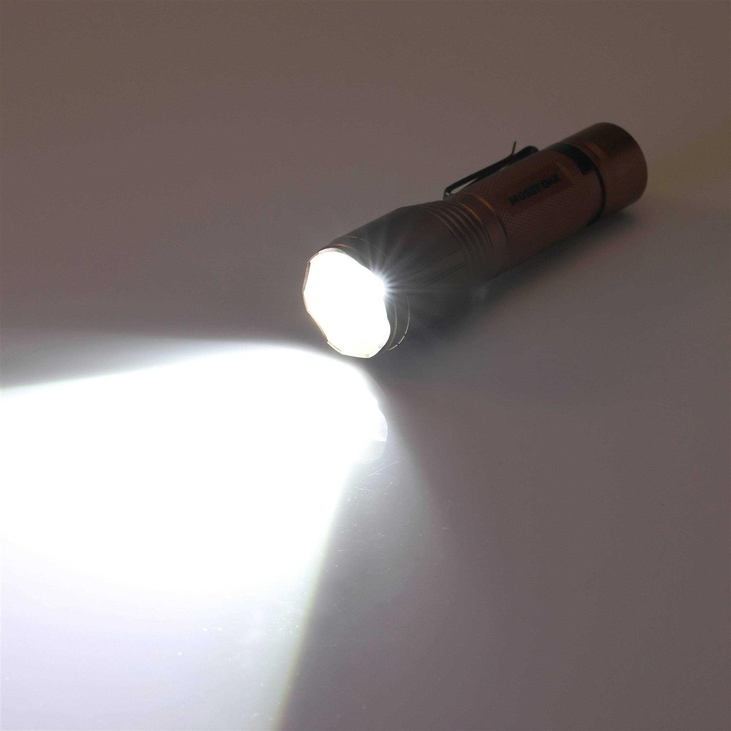 Mossy Oak Hunting LED Flashlight UV Blood Tracker - Image 5