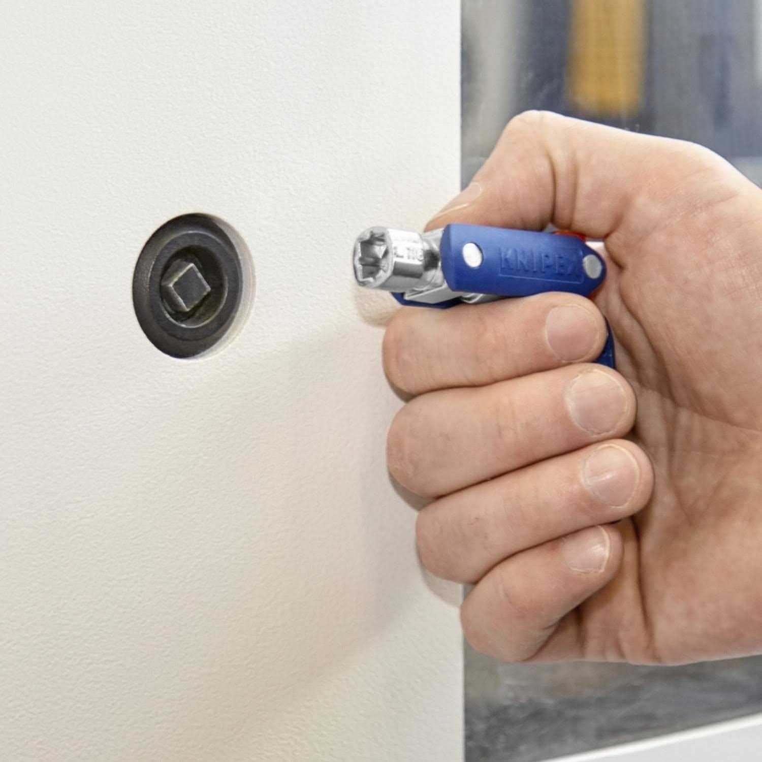 Knipex 00 11 06 V03 Control Cabinet Key DoubleJoint - Image 4