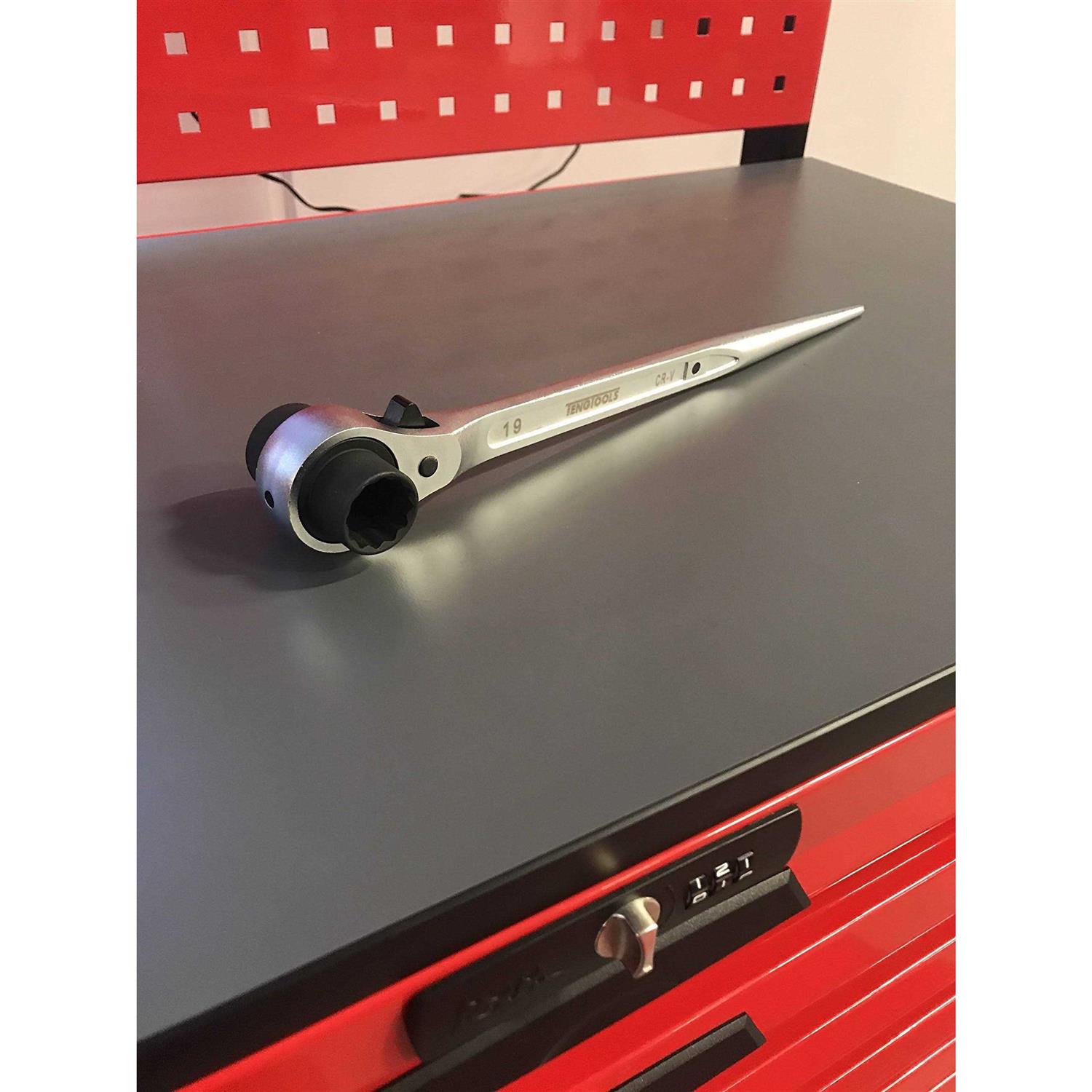 Teng Tools 19mm x 22mm OR 3/4 x 7/8 12 Point Double Ended Socket Ratcheting Podger Scaffold Spud Wrench - Image 5