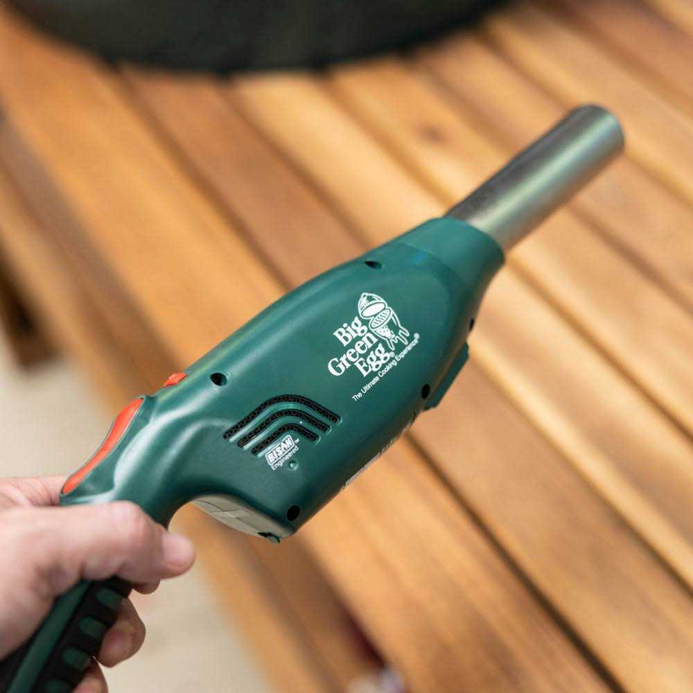 Big Green Egg Refillable Butane Charcoal EGGniter - Image 5