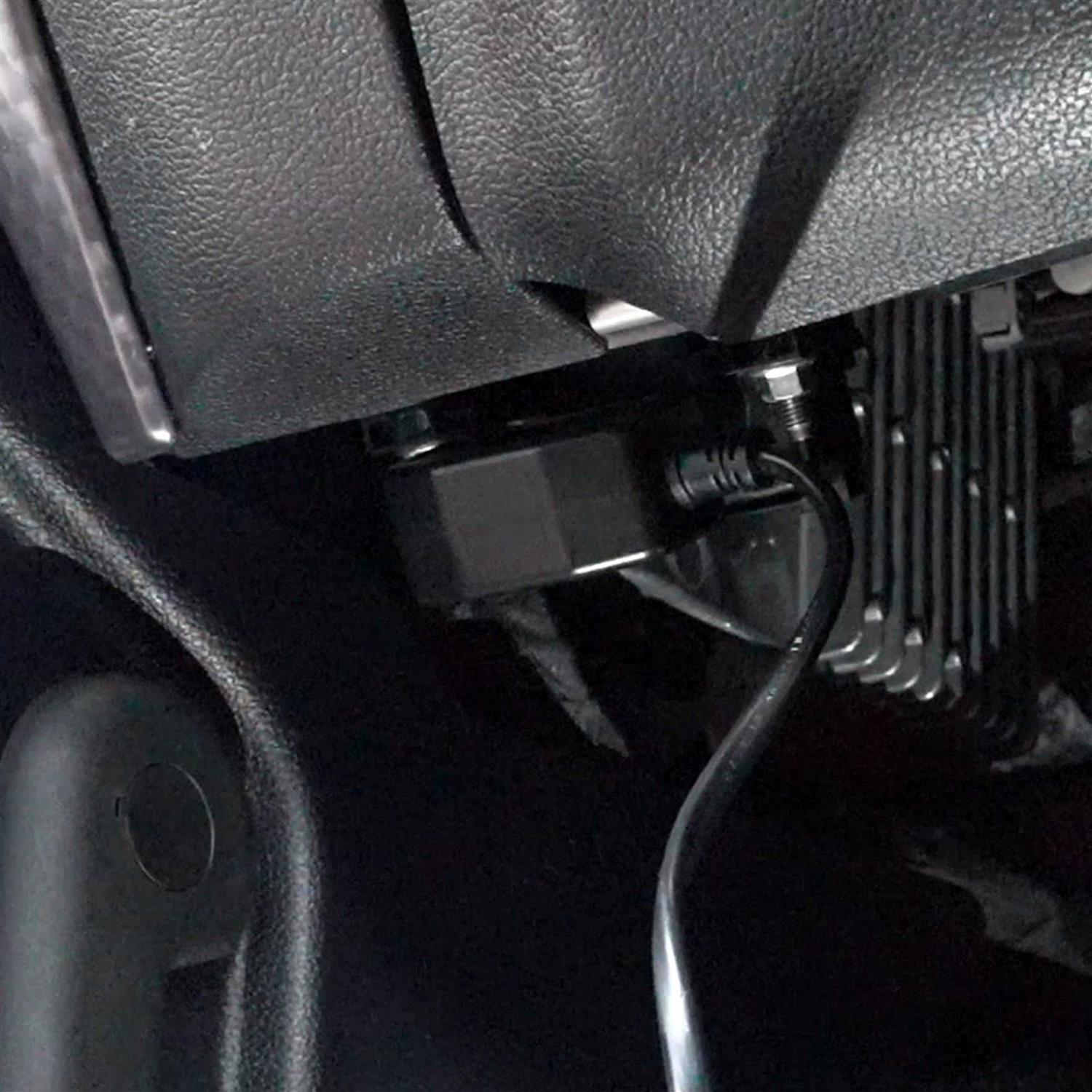 DEWALT 1 Amp Professional Battery Maintainer Kit With 20V Lithium Battery Pack Plus Charger DXAEOBDK - Image 3