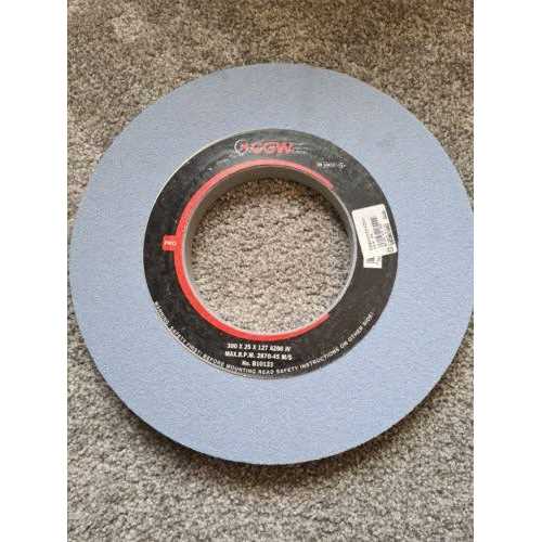 CGW 8 x 1 x 1-1/4 T1 GC80-I-V Bench Wheel Green Silicon Carbide One Wheel Per Lot - Image 2