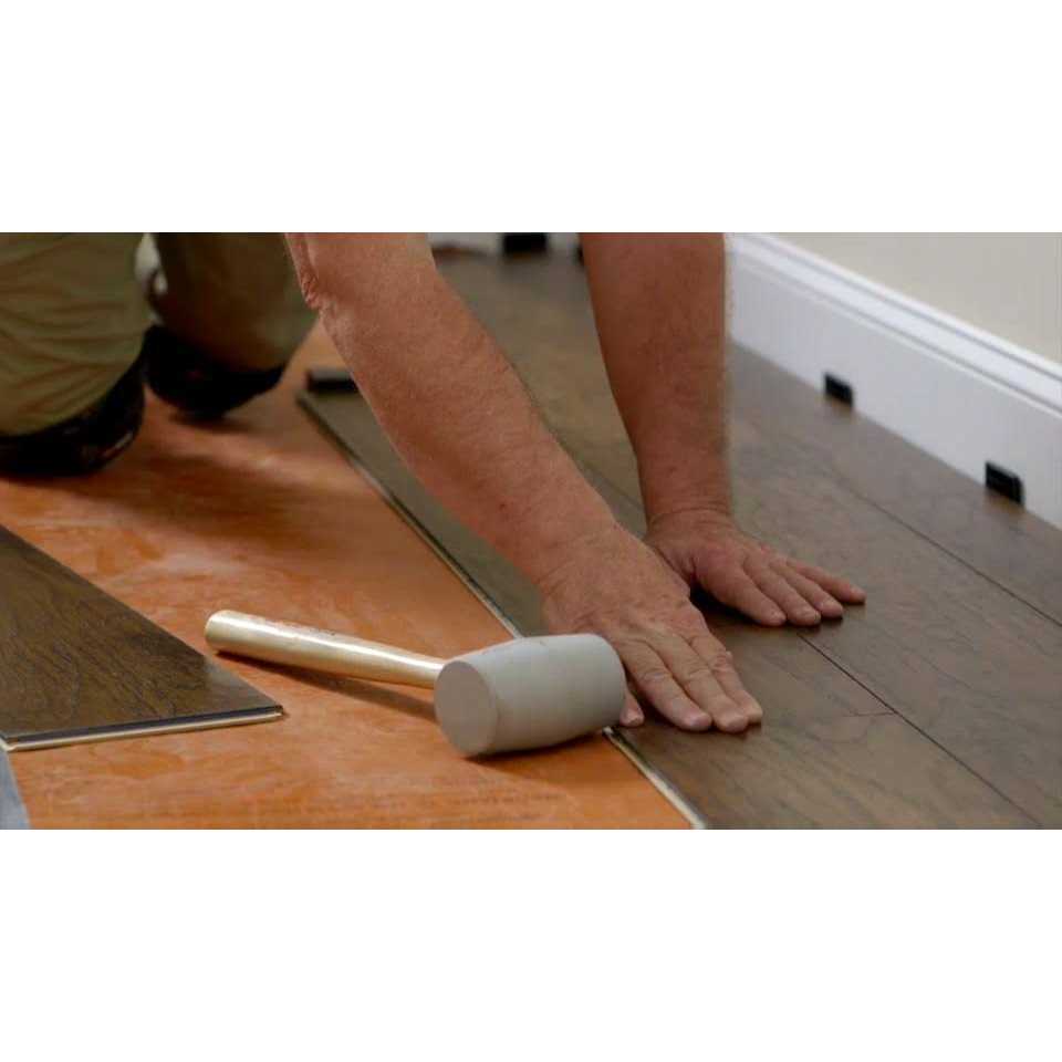 Maple Sevilla 8 mm T x 5.6 in. W Laminate Wood Flooring - Image 4