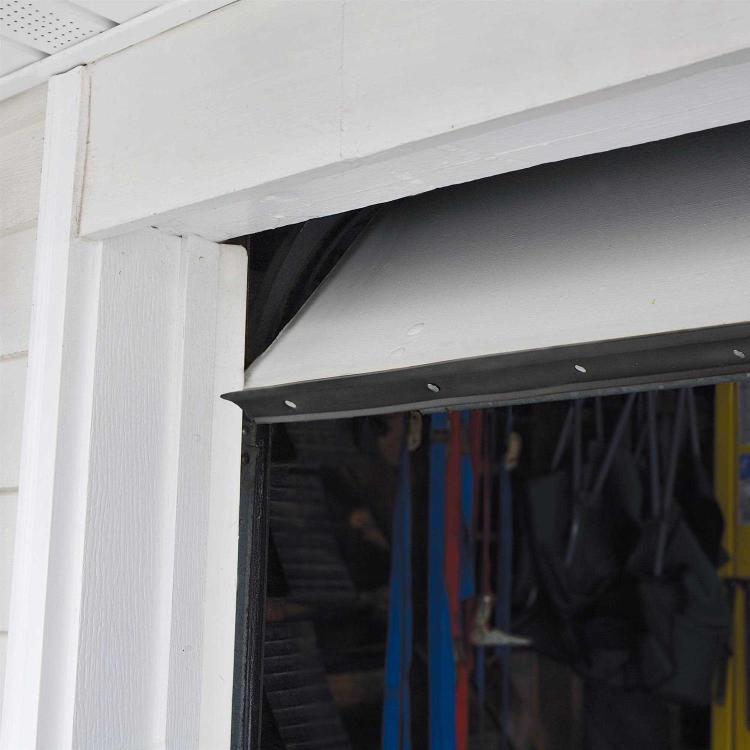 Duck Brand Wood Garage Door Bottom Seal - Image 4