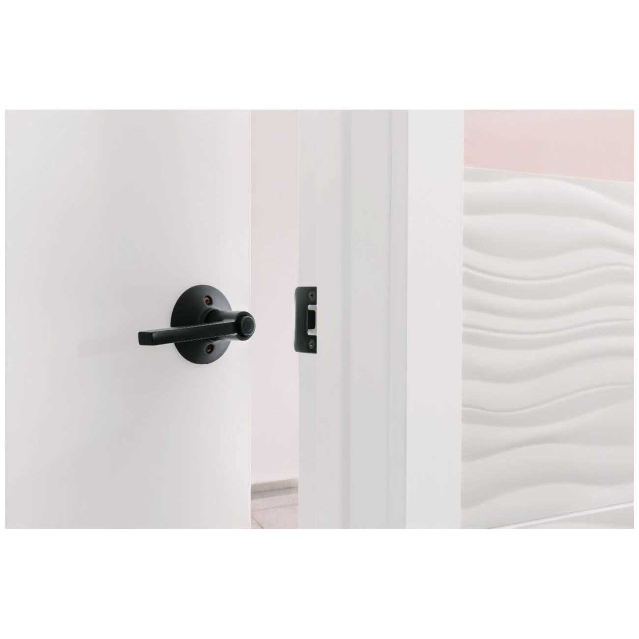 Schlage Latitude Privacy Lever F40VLAT622 - Image 3