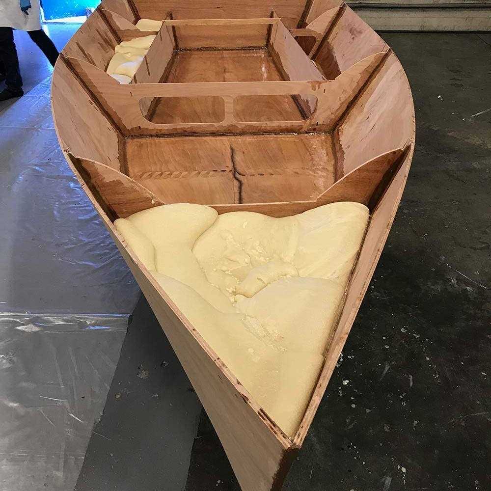 TotalBoat 2 Part Polyurethane Expanding Flotation Foam 2 lb Density - Image 5