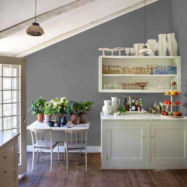 Glidden Premium Dover Gray PPG1001-5 Paint - Image 4