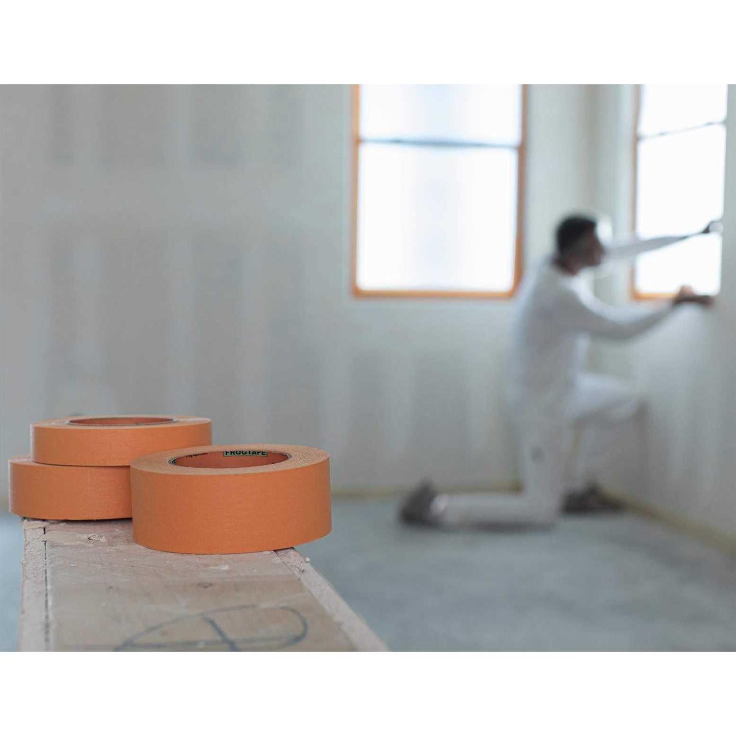 FrogTape Pro Grade Orange 1.41 in. x 60 yd. Painters Tape - Image 4