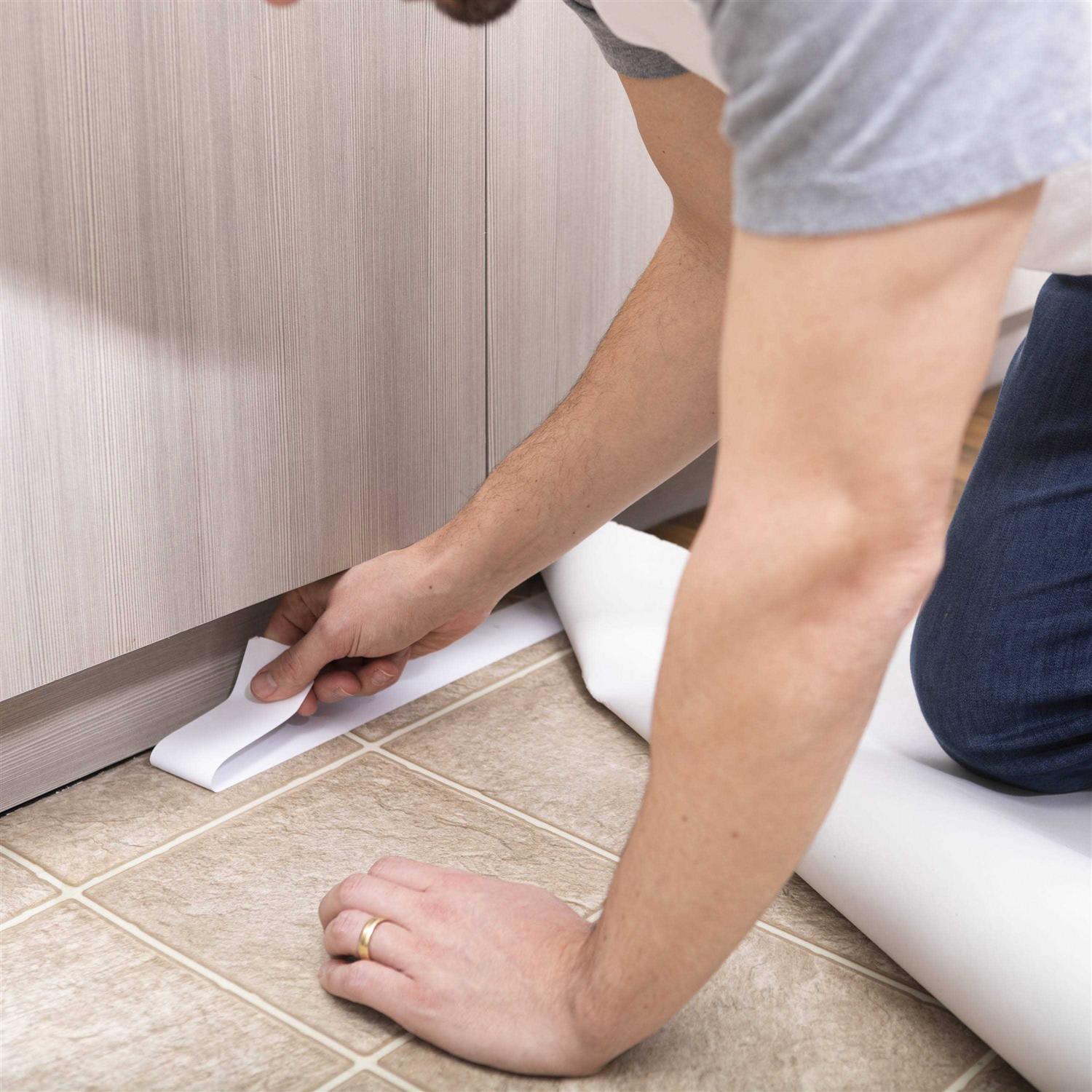 Duck Brand Double-Sided Vinyl Flooring Tape - Image 2