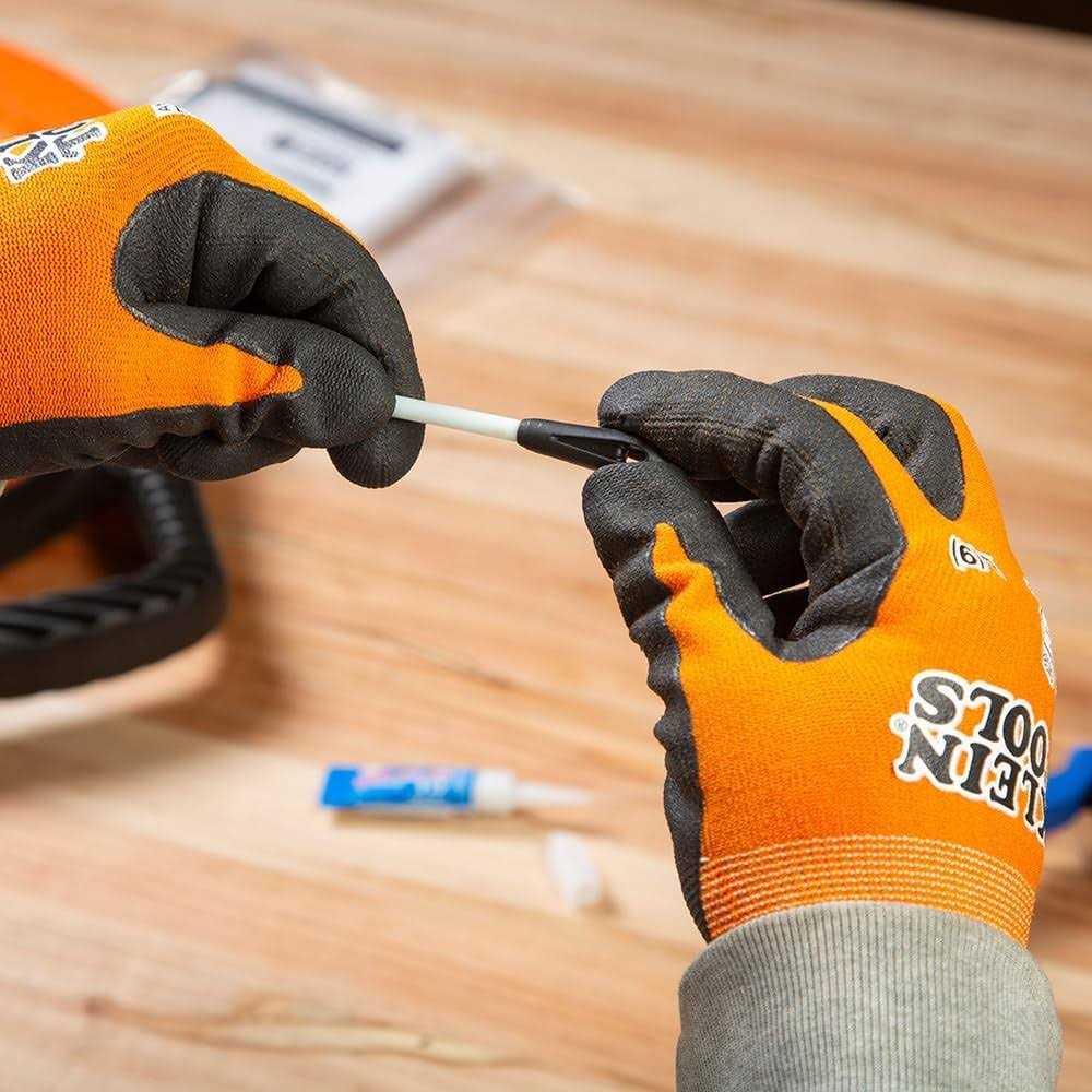 Klein Tools 56025 Non-conductive Fish Tape Repair Kit - Image 4