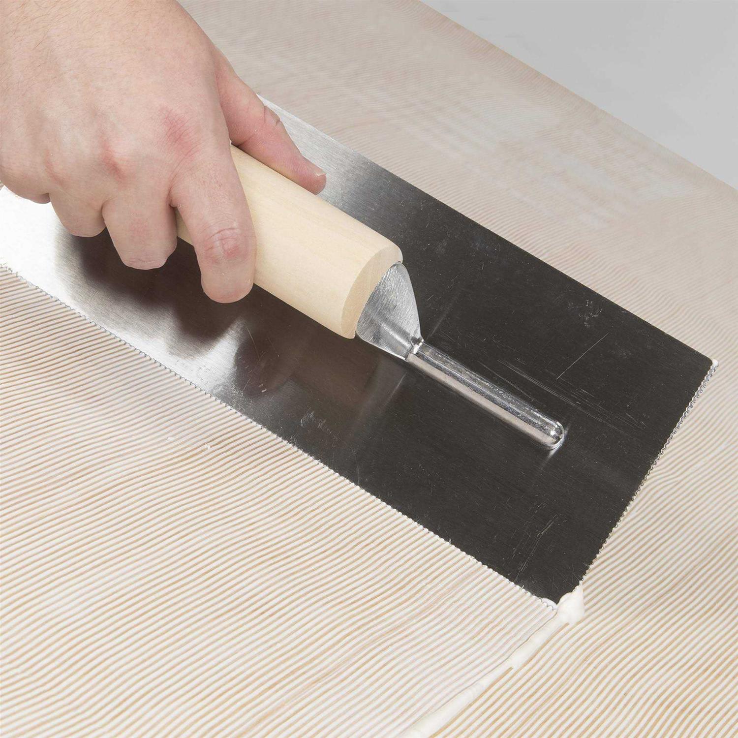 Roberts 7399 White 1 Gal. Universal Plus Carpet and Resilient Floor Adhesive - Image 5