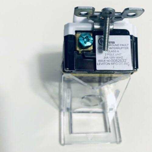 Leviton 20-Amp GFCI Outlet R92-GFTR2-0KW - Image 3