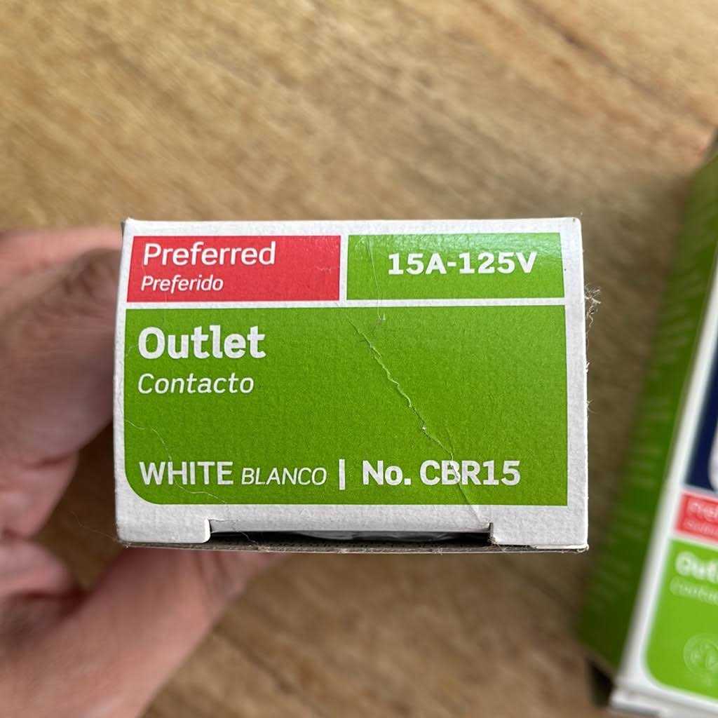 Leviton Cbr15-00w Duplex Receptacle, Thermoplastic, White, 15 Amp - Image 5
