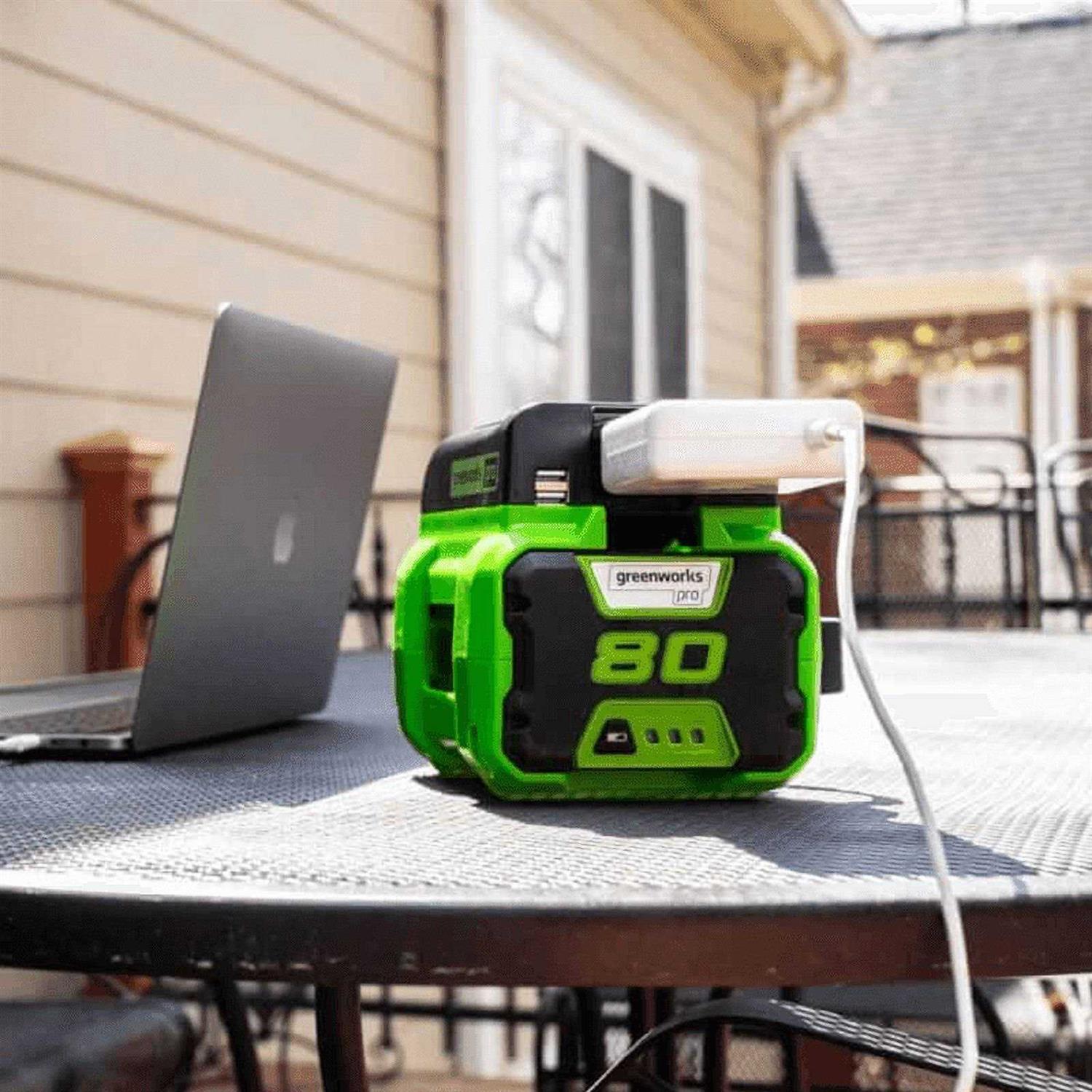 Greenworks Pro 80V Power Inverter - Image 5