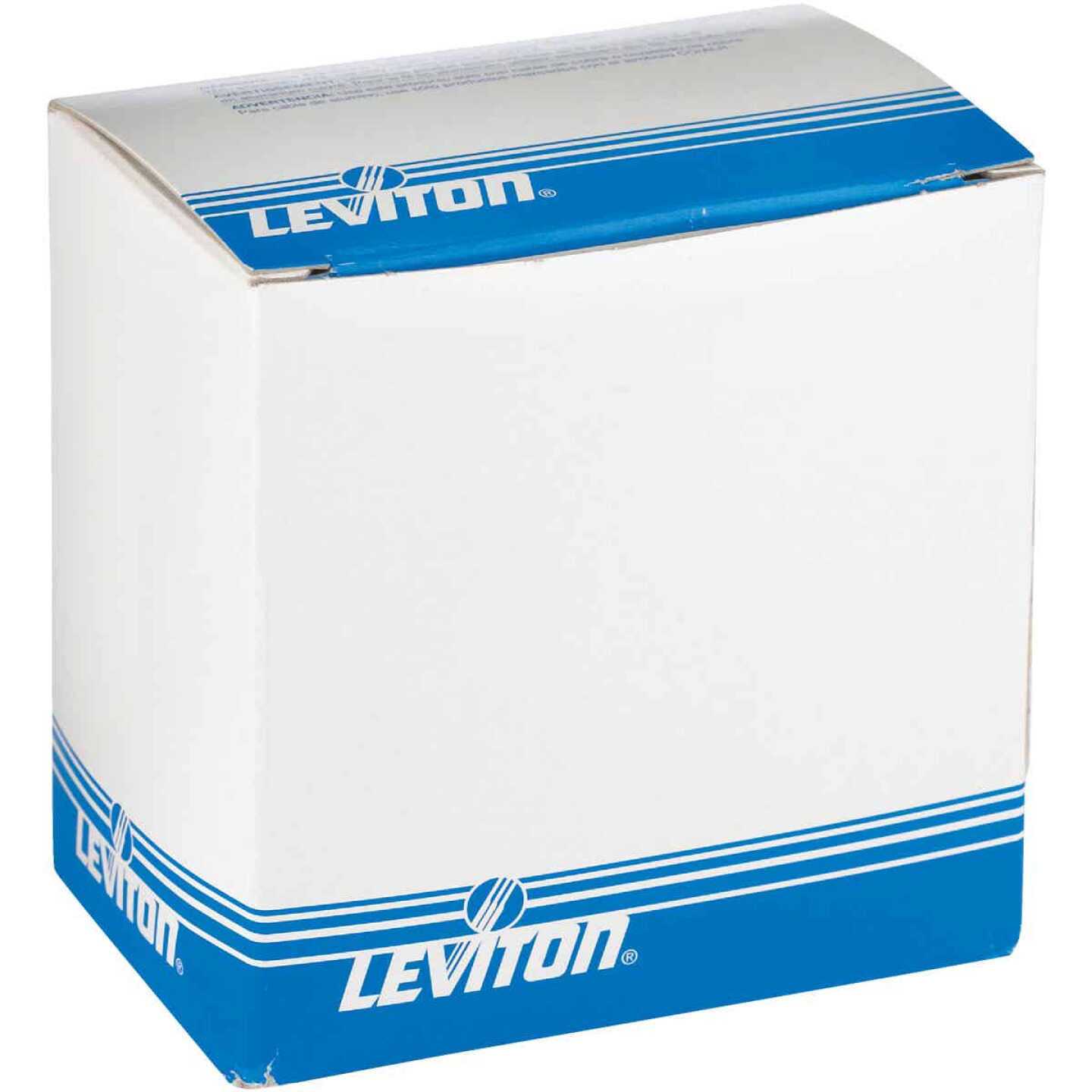 Leviton Straight Blade Angle Plug - Image 4