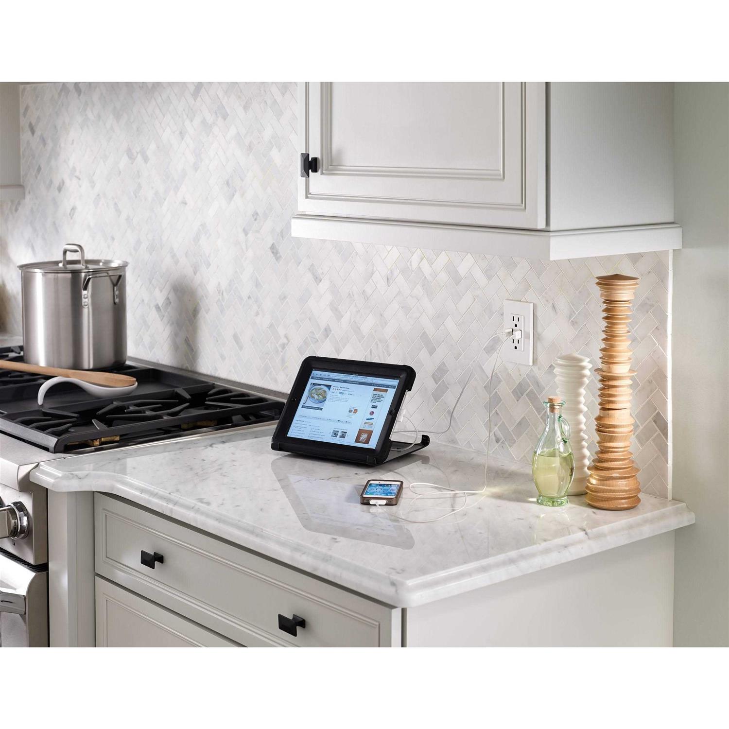 Leviton T5832-W Decora Receptacle & USB Charger - Image 2