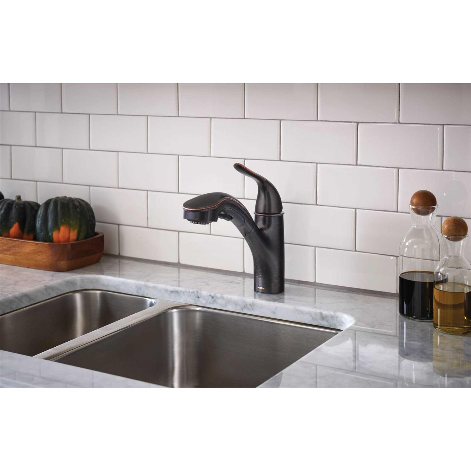 Moen Brecklyn Single-Handle Pull-Out Sprayer Kitchen Faucet with Power Clean - Image 3
