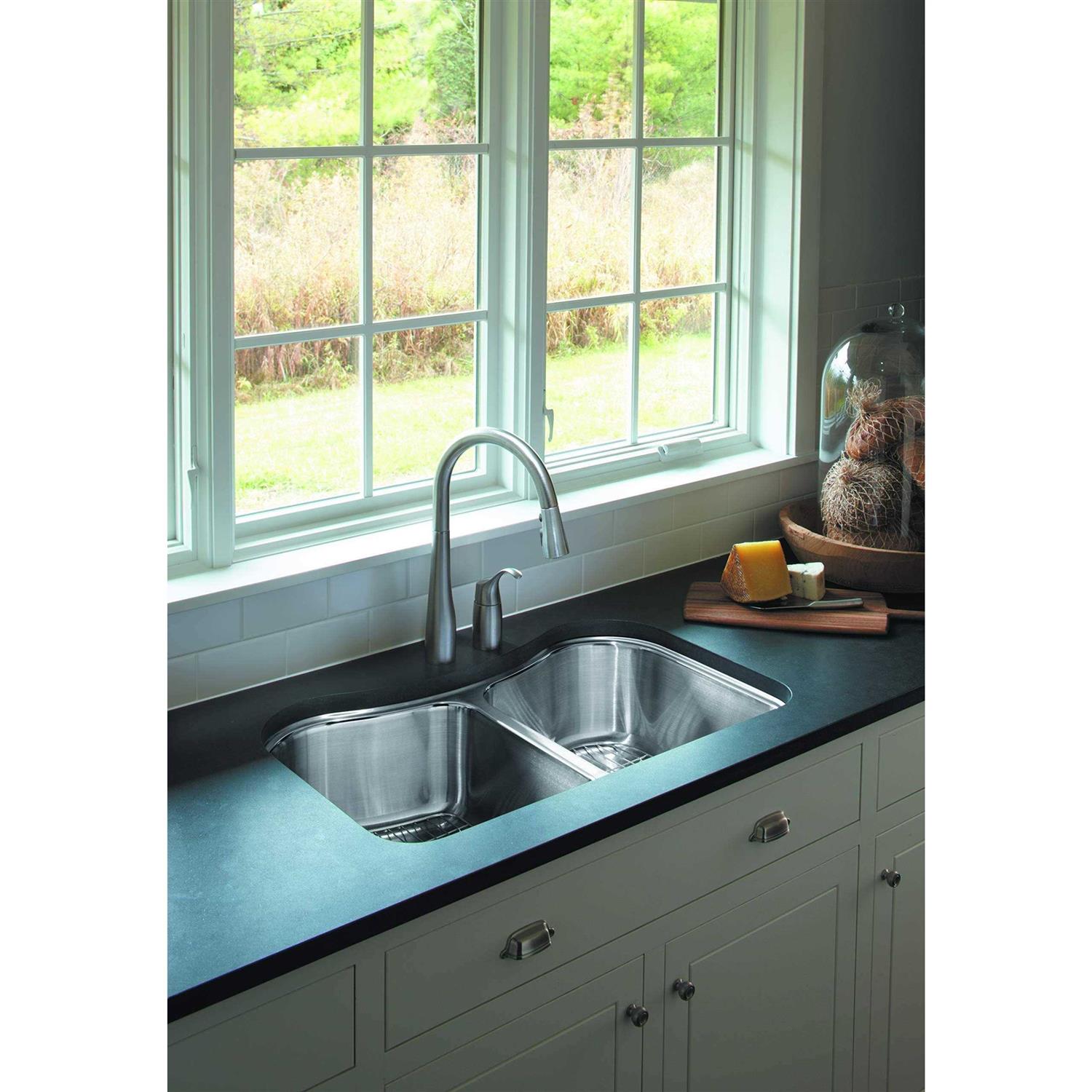 Kohler Simplice Pull-Down Kitchen Sink Faucet K-647-VS - Image 4