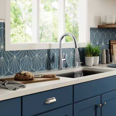 KOHLER Easmor Single-Handle Pull Down Sprayer Kitchen Faucet K-R30573-SD - Image 2