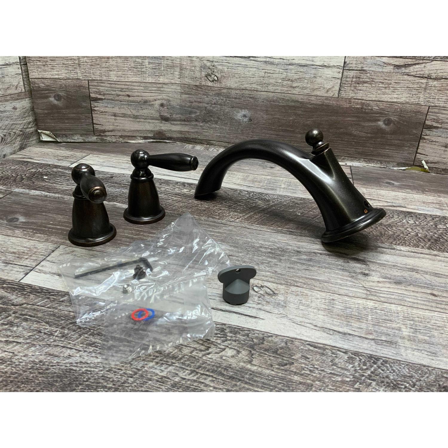 Pfister Pasadena 8 in. Widespread 2-Handle Bathroom Faucet - Image 3